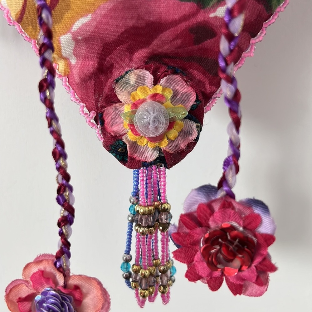 NWT VINTAGE BAG Heart-shaped Handmade Hand-beaded in Aspen CO ROSETTES colorful - Picture 11 of 16